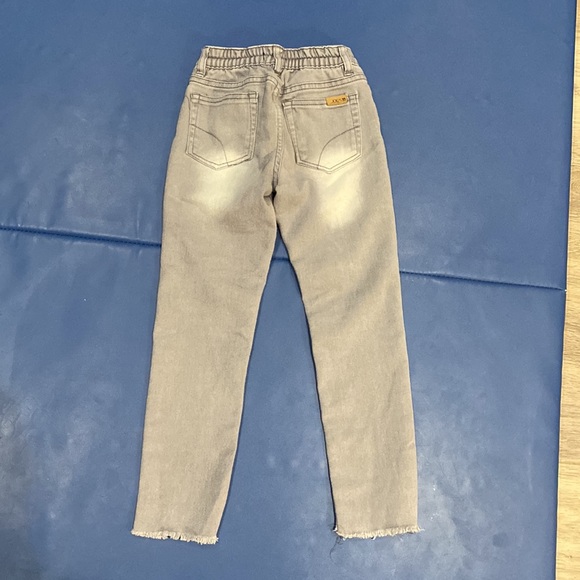 Girls size 6 Joe Jeans fit more like a size 7 - Picture 2 of 3
